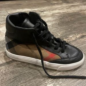 Burberry boys shoes